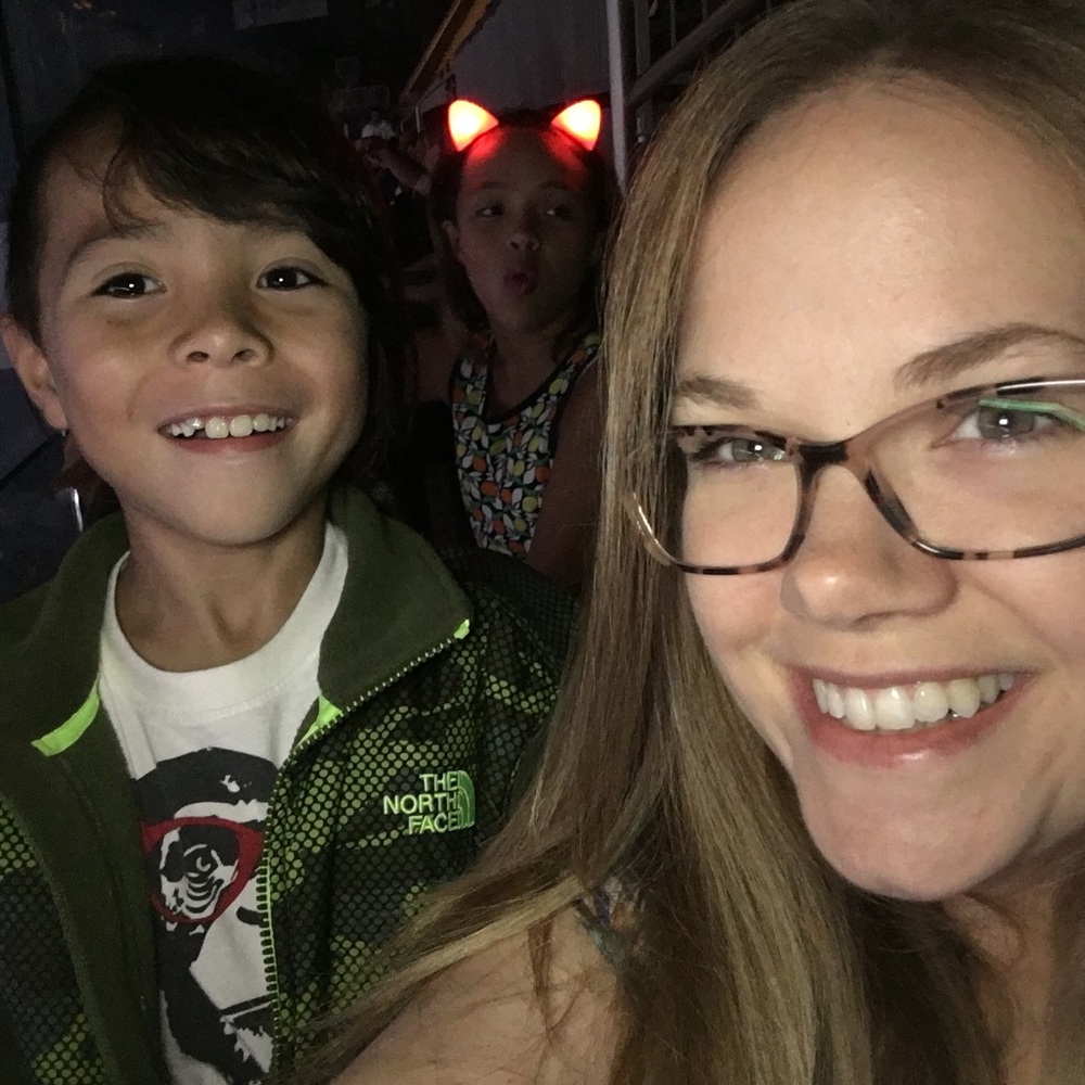 Meet your Posher, Dana